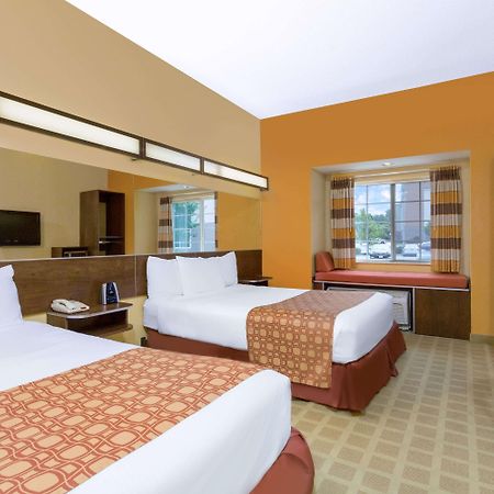 Microtel Inn & Suites By Wyndham University Medical Park Грінвілл Екстер'єр фото